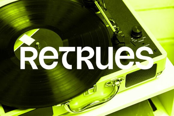 Retrues Font: A Thoughtful Retro Display Typeface for Brand Design